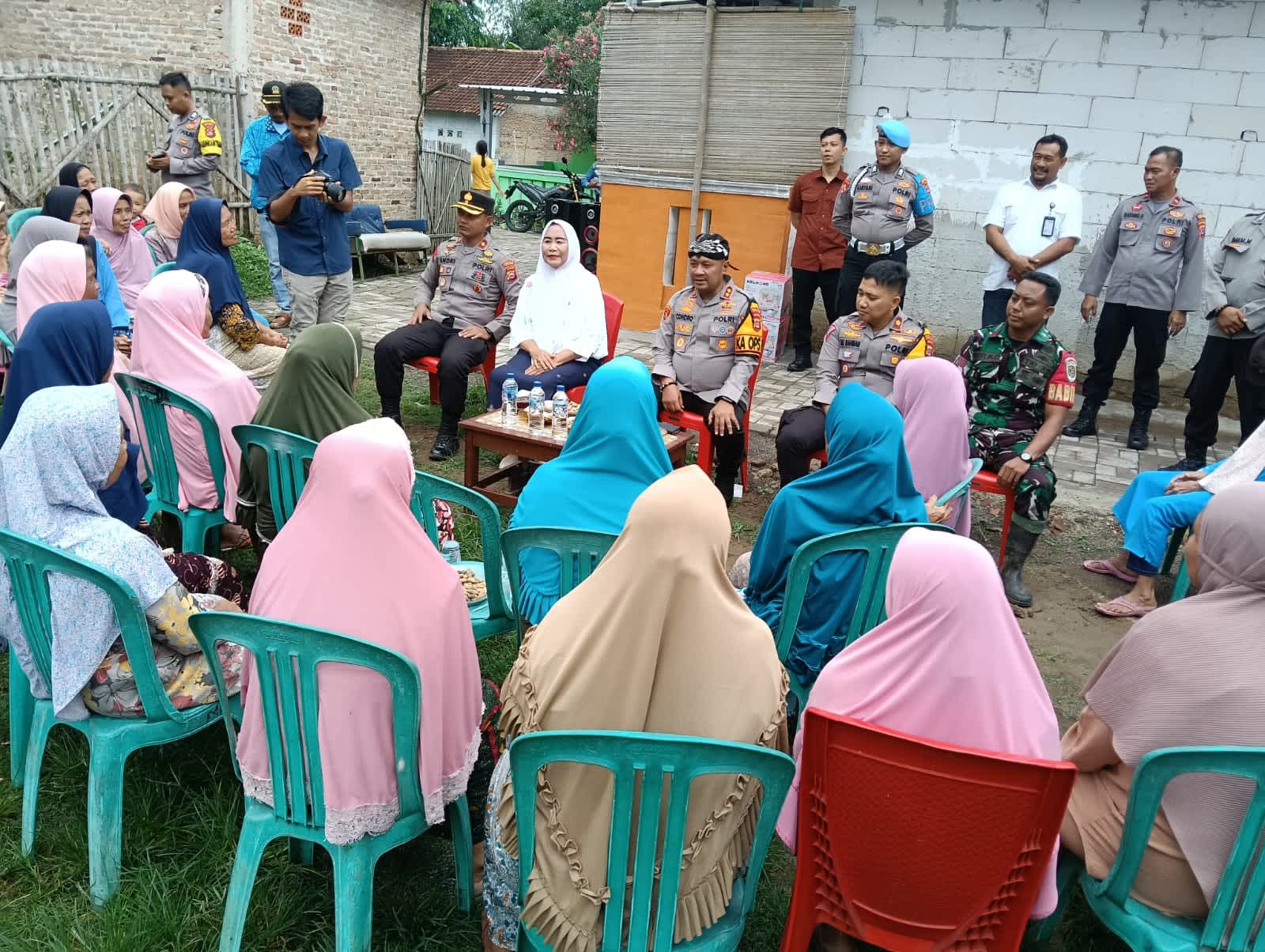 Kapolres Serang Gelar Baksos di Desa Ketos