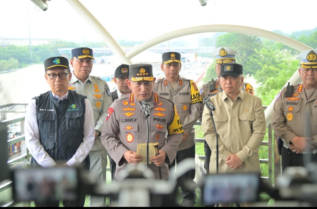 Kapolri Cek Arus Balik Lebaran di Tol Cikatama