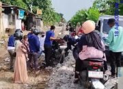 Pengendara Jadi Korban Kecelakaan di Proyek Rehabilitasi Jalan Jenggot – Kresek Kec.Gunung Kaler Tangerang