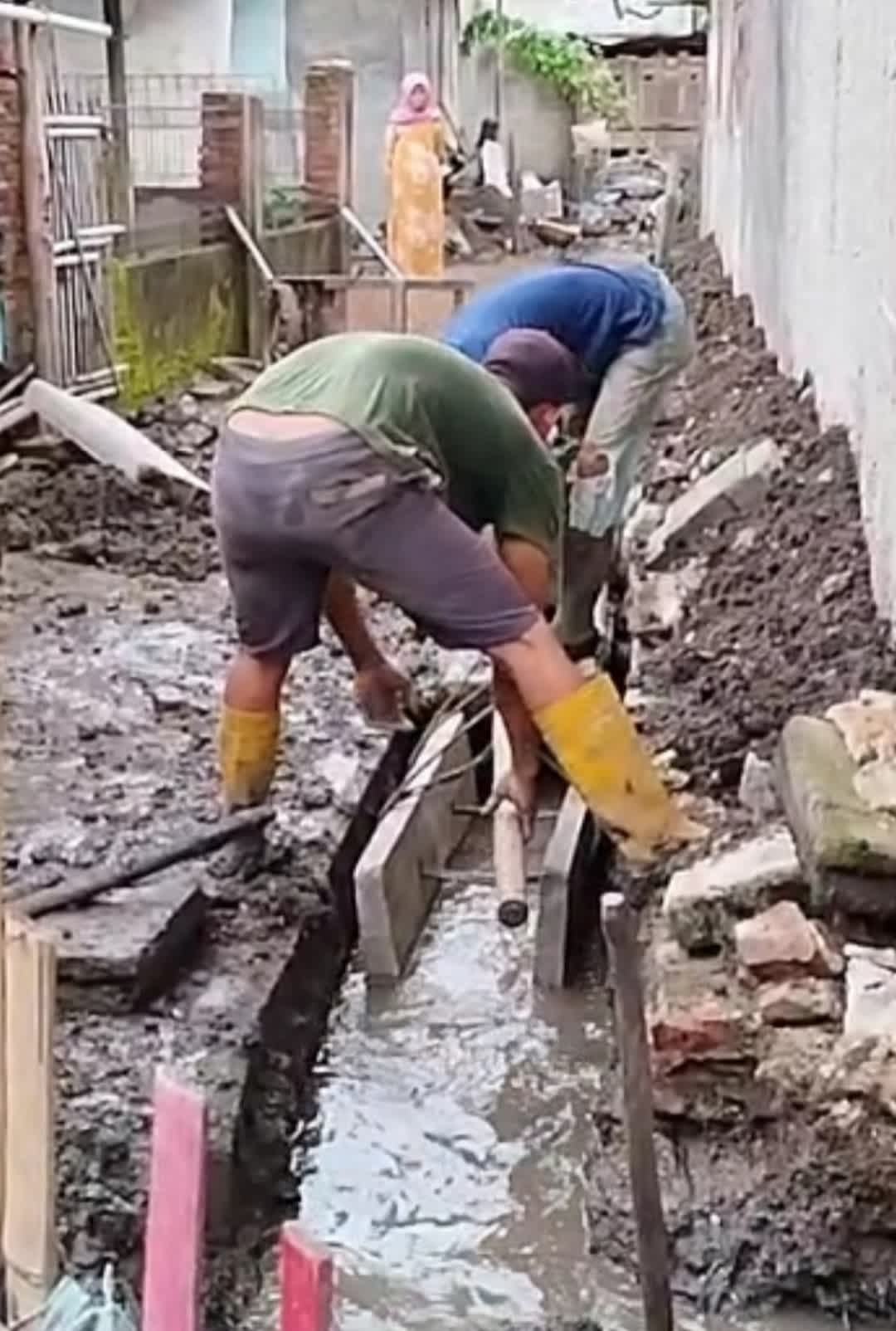 Aan Ansori,S.IP.,M.Si Camat Mekarbaru Kab.Tangerang Bungkam terkait Dugaan Indikasi Korupsi Proyek Udith di Desa Waliwis