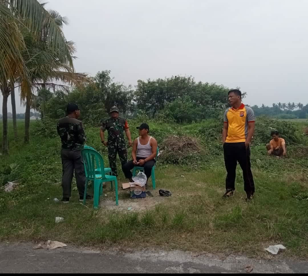Pemdes Renged Kec.Kresek Gelar Kegiatan JUMSIH Jelang HUT RI ke-80