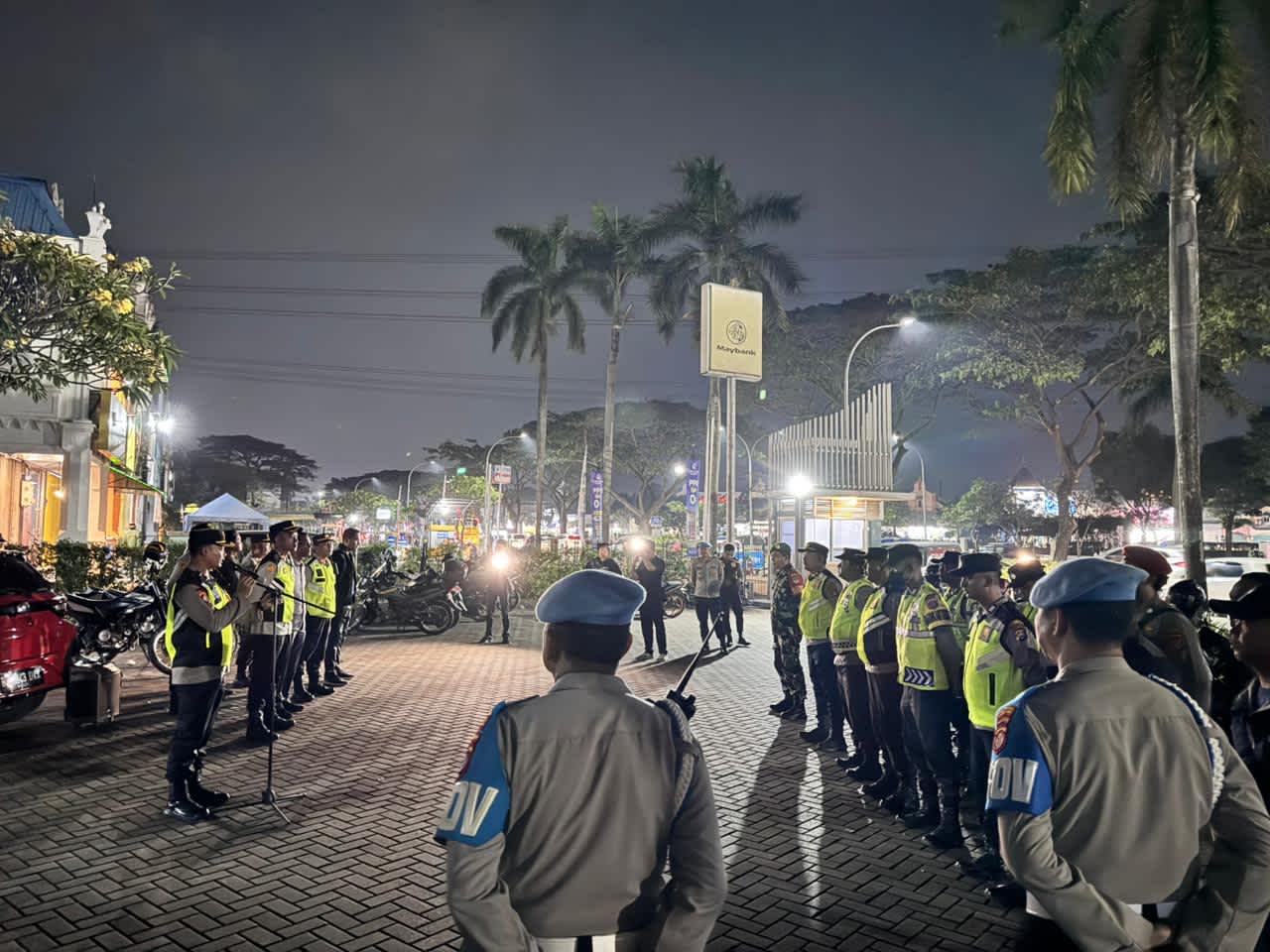 Polsek Cikupa Gelar Apel Patroli Skala Besar, Antisipasi Gangguan Kamtibmas di Wilayah Hukum Polresta Tangerang
