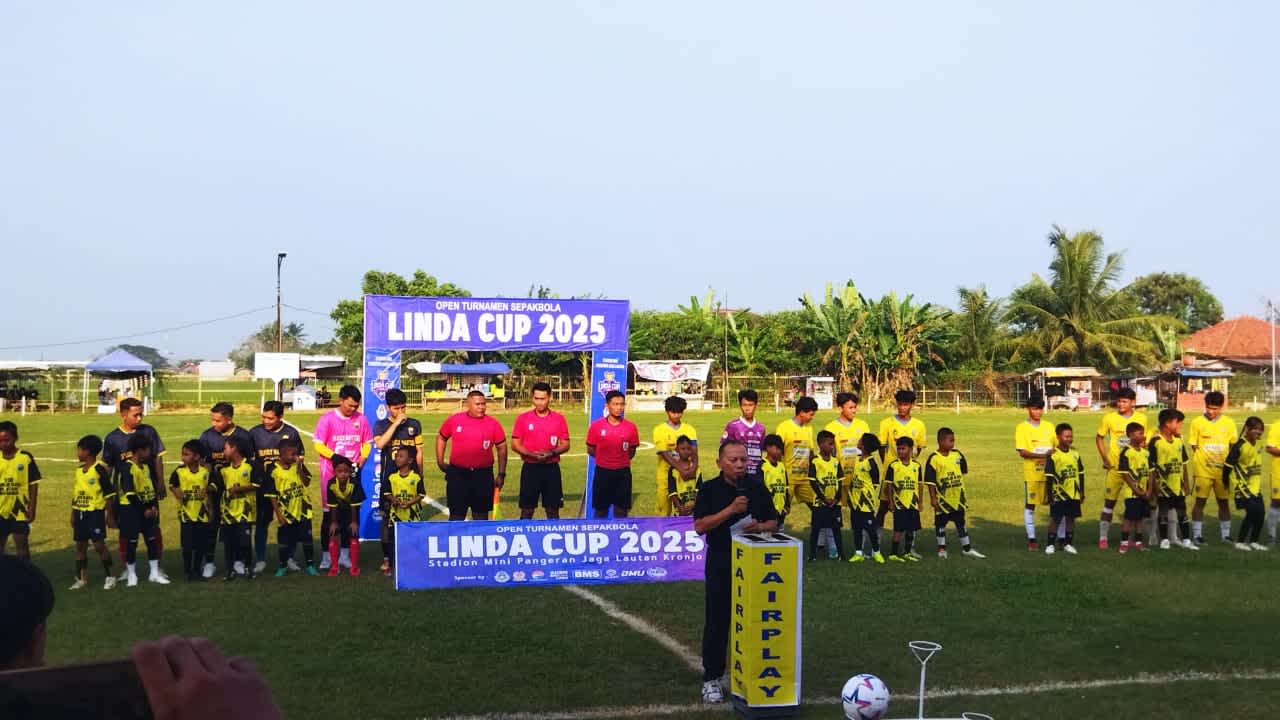 Meriah dan Kondusif, Turnamen Sepak Bola Linda Cup 2025 Resmi Dibuka di Stadion Mini Kronjo