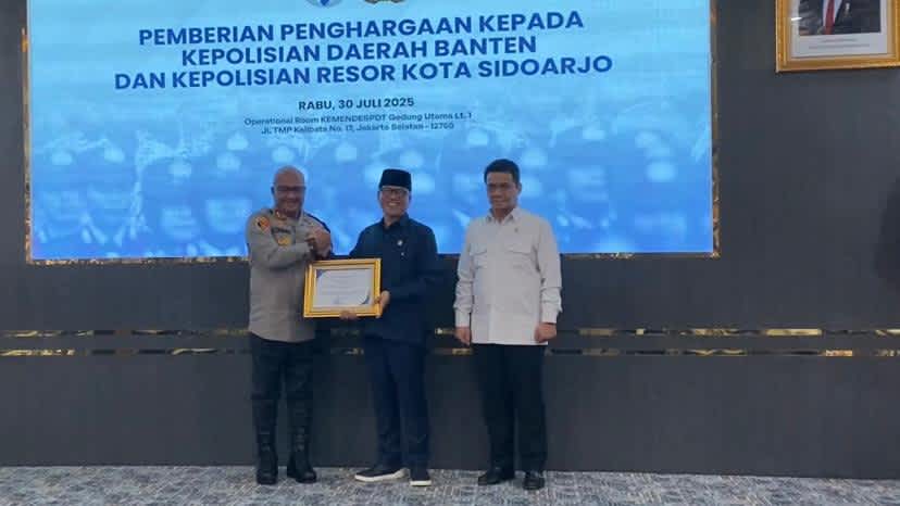 Mendes PDTT Beri Penghargaan Kapolres Serang Atas Dedikasi Bangun Desa Lewat Program “Ngariung”