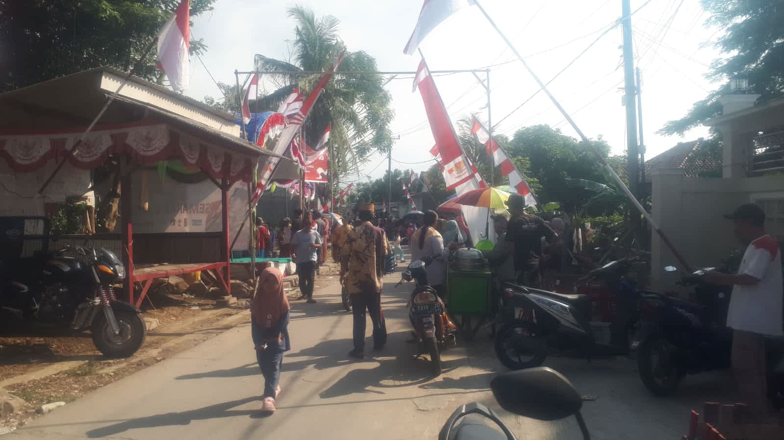 Meriahkan Hut RI Ke 80 Pemerintah Desa Kebuyutan Kec.Tirtayasa Gelar Lomba Rias wajah