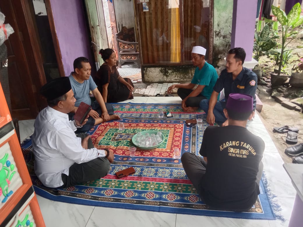 Kepedulian Pemerintah Desa, Kepala Desa Pasilian Tinjau Rumah Warga Roboh di Kampung Pasilian Lama