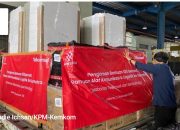 Kemkomdigi danTelkomsel Salurkan 500 HP Gratis untuk Dukung Pemulihan Komunikasi Warga Aceh Terdampak Bencana