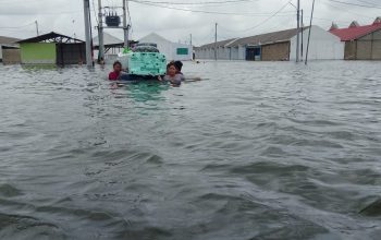 Perumahan Green Harmony Warakas Kec.Binuang Terendam Banjir, Warga Terpaksa Mengungsi