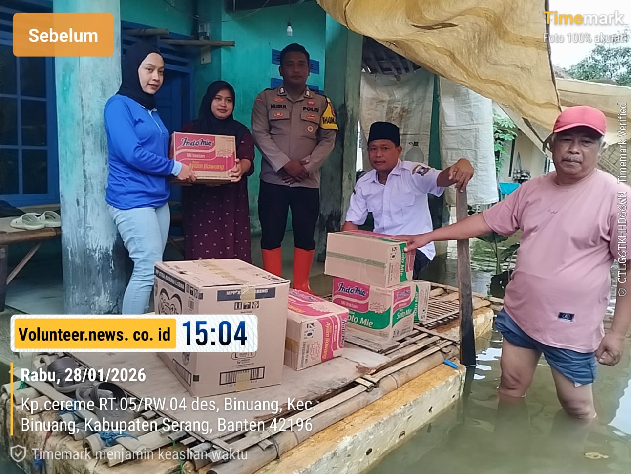 Banjir Belum Surut, SPPG Binuang 2 Yayasan Poros Aksi Warga Nyata Salurkan Bantuan bagi Korban Banjir 
