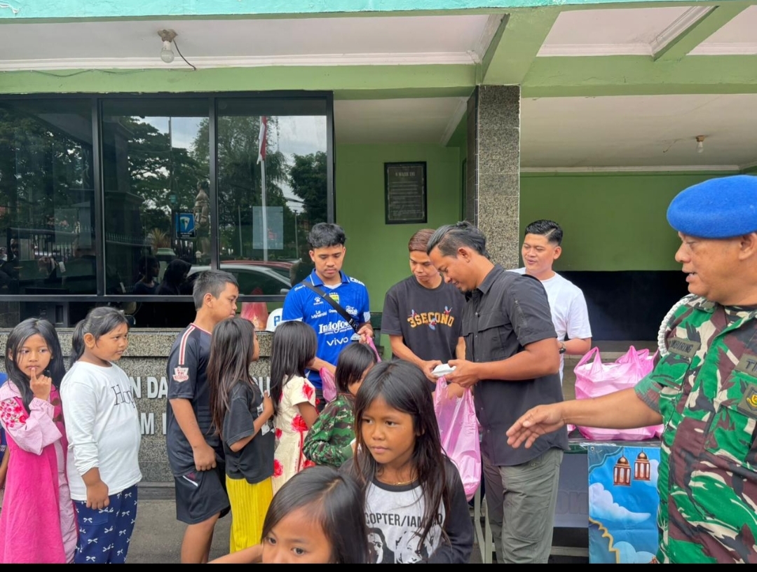 Denpom III/4 Serang dan Padjajaran Motor Berbagi Takjil, Perkuat Kedekatan TNI dengan Masyarakat di Ramadan