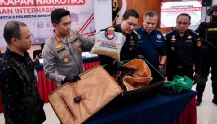 Lebaran Diguncang! Bea Cukai & Polisi Bongkar MDMA-Kokain dan Vape Narkotika di Bandara Soetta