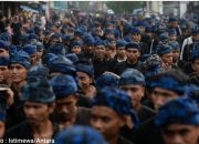 Menapak 40 Kilometer, Warga Badui Serahkan Hasil Bumi dan Pesan Lestari ke Pendopo Lebak