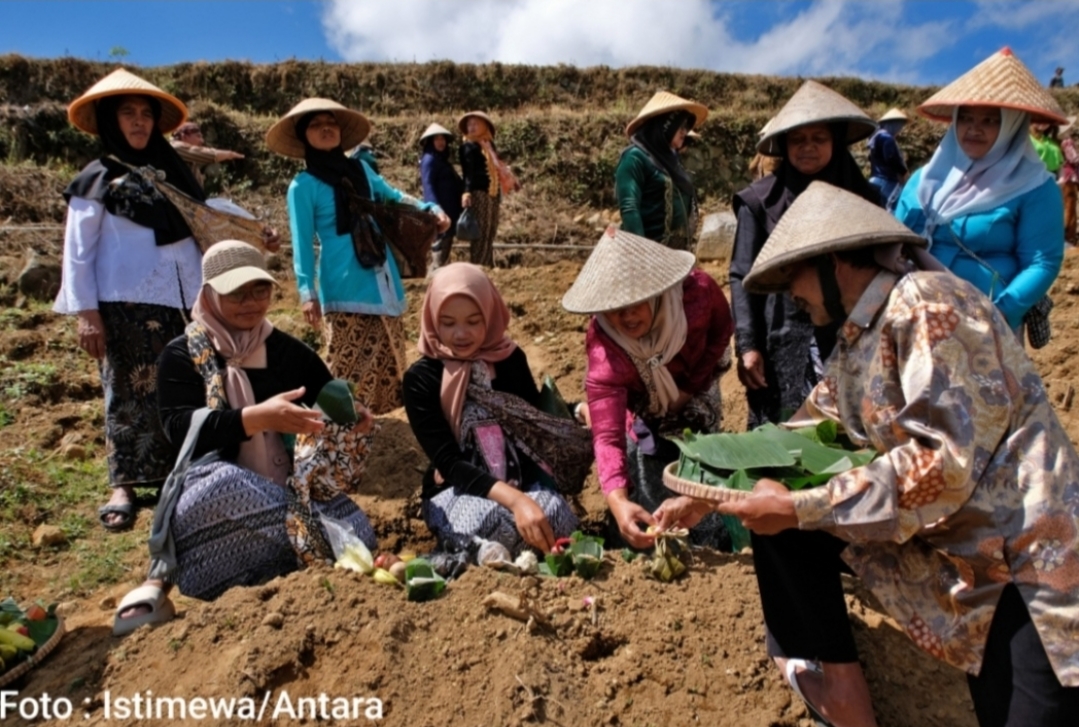 Tradisi Wiwit Tembakau di Lereng Sumbing, Doa Petani Mengawali Musim Tanam 2026