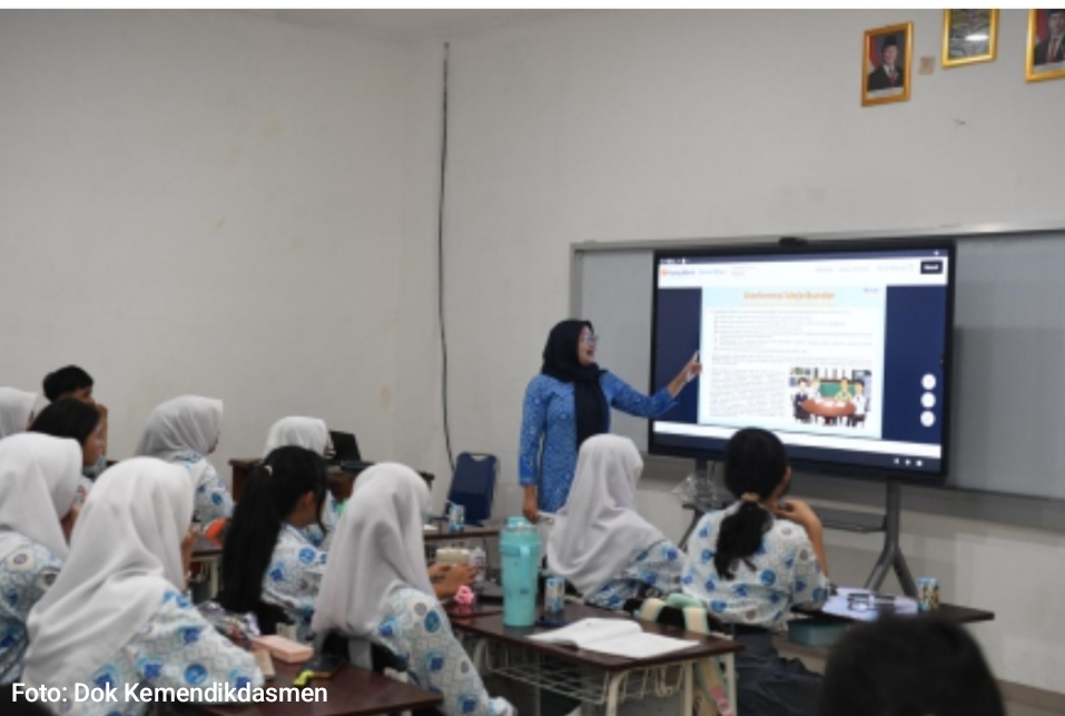 Pemerintah Jamin Nasib Guru Non-ASN, Status Mengajar Aman dan Formasi ASN Dibuka Bertahap
