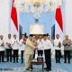 Prabowo Panggil Tim Reformasi Polri ke Istana, 10 Buku Rekomendasi Diserahkan