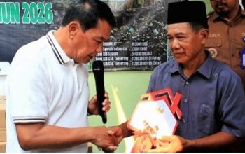 Tangis Haru Amrin Pecah, Bupati Tangerang Resmikan Rumah Baru di Badak Anom